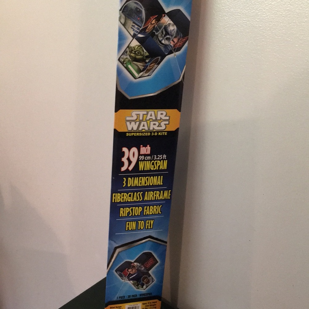 Star Wars 3-D Kite NEW 39”supersized Wingspan fiberglass Airframe Ripstop fabric